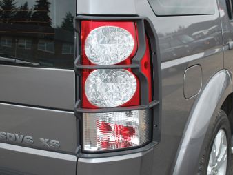 Landrover (Genuine Original) VPLAP0009 GUARD-REAR LAMP LENS for sale
